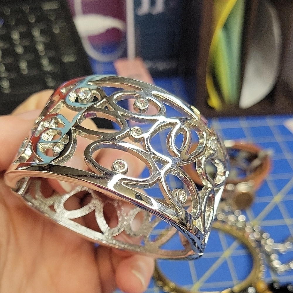 Silver Tone Rhinestone Cuff Bracelet Preloved